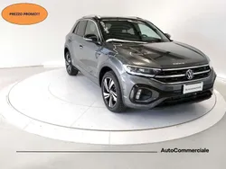 Grigio scuro Nuova 2025 VW T-Roc R-line Plus SUV | 35.900 € (Cara)