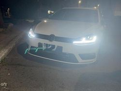 Bianco Usata 2016 VW Golf VII R-line Tre volumi | 12.000 € (Buon prezzo)