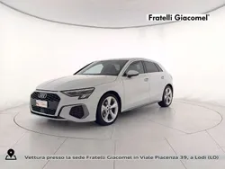 Bianco ghiacciaio metallizzato Usata 2024 Audi A3 Sportback S-Line Tre volumi | 35.900 € (Buon prezzo)