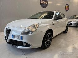 Bianco Usata 2012 Alfa Romeo Giulietta Distinctive Tre volumi | 7300 € (Buon prezzo)