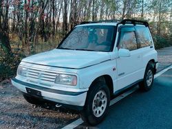 Bianco Usata 1990 Suzuki Vitara SUV | 2000 €
