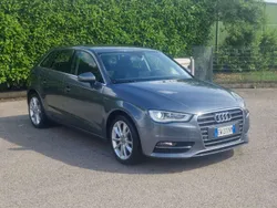 Grigio Usata 2014 Audi A3 Sportback g-tron Attraction Tre volumi | 7950 € (Ottimo prezzo)