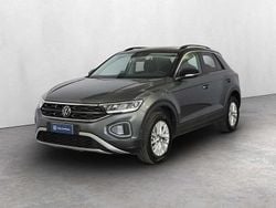 Indium grey metallizzato nero Usata 2023 VW T-Roc Life SUV | 21.800 € (Buon prezzo)