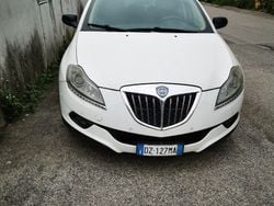 Bianco Usata 2010 Lancia Delta Due volumi | 2500 € (Buon prezzo)
