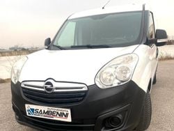 Bianco Usata 2015 Opel Combo Club Monovolume | 6900 € (Buon prezzo)