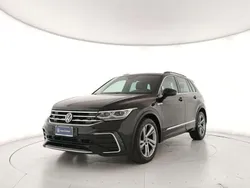 Nero Usata 2023 VW Tiguan R-line SUV | 34.500 € (Buon prezzo)