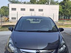 Bronzo Usata 2014 Opel Corsa Tre volumi | 2700 € (Ottimo prezzo)