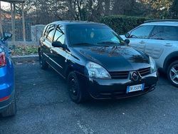 Nero Usata 2006 Renault Clio II Tre volumi | 1500 € (Ottimo prezzo)