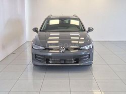 Grigio Nuova 2025 VW Golf VIII Life Station wagon | 35.100 € (Buon prezzo)
