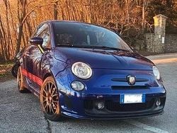 Blu/azzurro Usata 2016 Abarth 595 Tre volumi | 13.900 € (Buon prezzo)