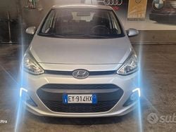 Grigio Usata 2014 Hyundai i10 Comfort Due volumi | 7500 € (Buon prezzo)