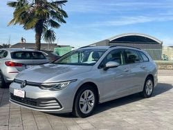 Argento Usata 2022 VW Golf VIII Life Station wagon | 17.000 € (Buon prezzo)