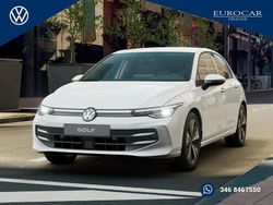 Pure white Nuova 2026 VW Golf Edition Tre volumi | 29.600 € (Buon prezzo)