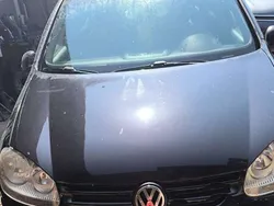 Usata 2007 VW Golf V Sportline Tre volumi | 2300 € (Buon prezzo)