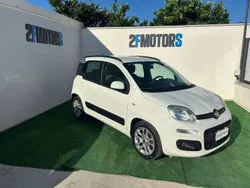 Bianco Usata 2013 Fiat Panda Lounge Due volumi | 7900 € (Cara)