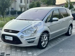 Grigio Usata 2012 Ford S-MAX Titanium Monovolume | 4890 € (Buon prezzo)
