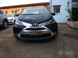 Nero Usata 2014 Toyota Aygo X-clusiv Due volumi | 6900 € (Cara)
