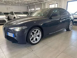 Grigio scuro mett Usata 2018 Alfa Romeo Giulia Super Tre volumi | 16.500 € (Super prezzo)