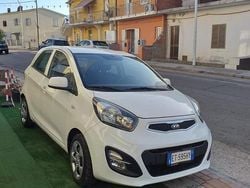 Bianco Usata 2014 Kia Picanto Due volumi | 6500 € (Cara)