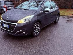Blu Usata 2018 Peugeot 208 Due volumi | 9100 € (Buon prezzo)