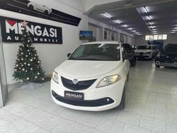 Bianco Usata 2021 Lancia Ypsilon Gold Due volumi | 10.990 € (Buon prezzo)