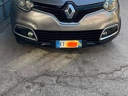 Usata 2014 Renault Captur SUV | 8300 € (Cara)