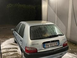 Usata 2001 Citroën Saxo Due volumi | 1200 €