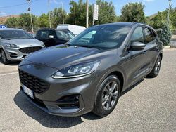 Grigio Usata 2021 Ford Kuga ST-Line SUV | 20.900 € (Buon prezzo)