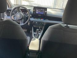 Usata 2022 Toyota Yaris Hybrid Tre volumi | 18.000 € (Buon prezzo)