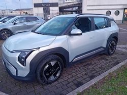 Ivory silver Usata 2025 Kia EV3 Air SUV | 30.900 € (Buon prezzo)