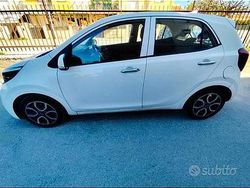 Usata 2019 Kia Picanto Due volumi | 9000 €