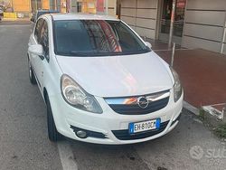 Bianco Usata 2011 Opel Corsa Due volumi | 3000 € (Buon prezzo)