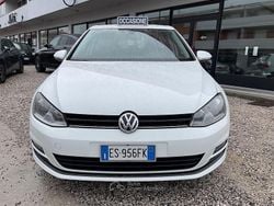 Bianco Usata 2013 VW Golf VII Comfortline Tre volumi | 7200 € (Buon prezzo)