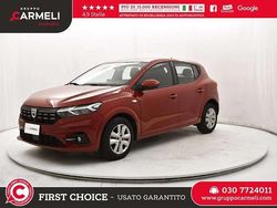 Rosso fusion Usata 2021 Dacia Sandero Comfort Tre volumi | 11.900 € (Buon prezzo)