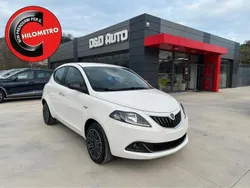 Bianco Nuova 2024 Lancia Ypsilon Gold Due volumi | 15.900 € (Buon prezzo)