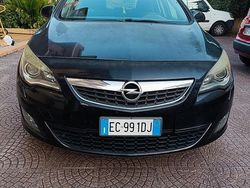 Nero Usata 2010 Opel Astra Cosmo Tre volumi | 4000 € (Ottimo prezzo)
