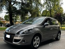 Usata 2011 Renault Scénic III Monovolume | 3500 € (Buon prezzo)