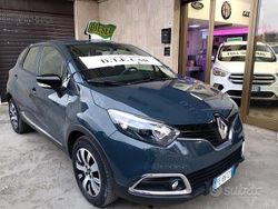 Grigio Usata 2016 Renault Captur Life SUV | 10.500 € (Cara)