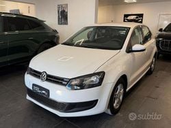 Bianco Usata 2012 VW Polo Tre volumi | 4490 € (Buon prezzo)