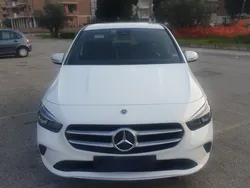 Usata 2019 Mercedes B180 Business Monovolume | 20.000 € (Cara)