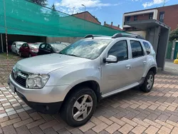 Argento Usata 2012 Dacia Duster Lauréate SUV | 5900 € (Buon prezzo)