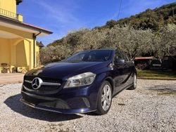 Blu/azzurro Usata 2017 Mercedes A180 Tre volumi | 16.000 € (Buon prezzo)