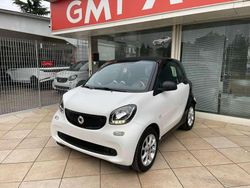 Bianco Usata 2015 Smart ForTwo Coupé Due volumi | 9890 € (Buon prezzo)