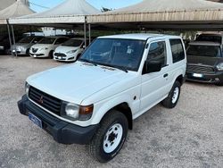 Bianco Usata 1995 Mitsubishi Pajero SUV | 9900 €