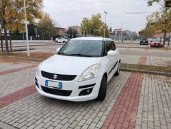 Bianco Usata 2010 Suzuki Swift GL Tre volumi | 5000 € (Buon prezzo)