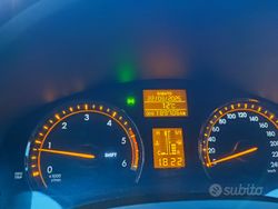 Grigio Usata 2009 Toyota Avensis Station wagon | 5000 € (Molto cara)