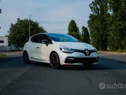 Bianco Usata 2014 Renault Clio R.S. R.S. Due volumi | 12.500 € (Ottimo prezzo)
