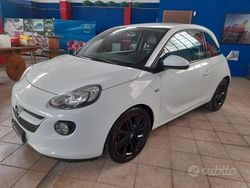 Bianco Usata 2015 Opel Adam Glam Due volumi | 5400 € (Buon prezzo)