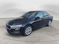 Usata 2022 Skoda Octavia Style Due volumi | 21.300 € (Buon prezzo)