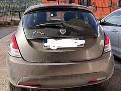 Grigio Usata 2015 Lancia Ypsilon Due volumi | 6300 €